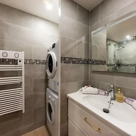 Raphael 4 Etoiles Neuf En Rez De Jardin Privatif *