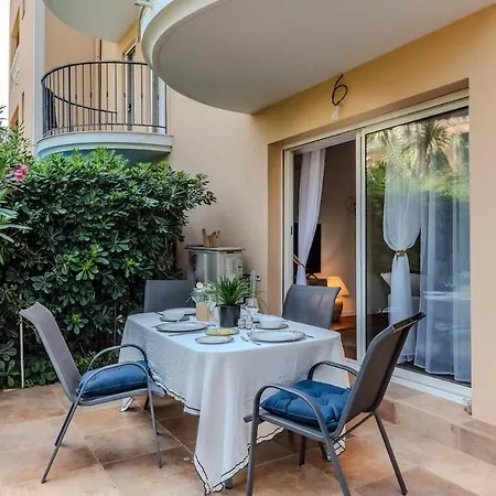 アパート Raphael 4 Etoiles Neuf En Rez De Jardin Privatif Saint-Raphaël